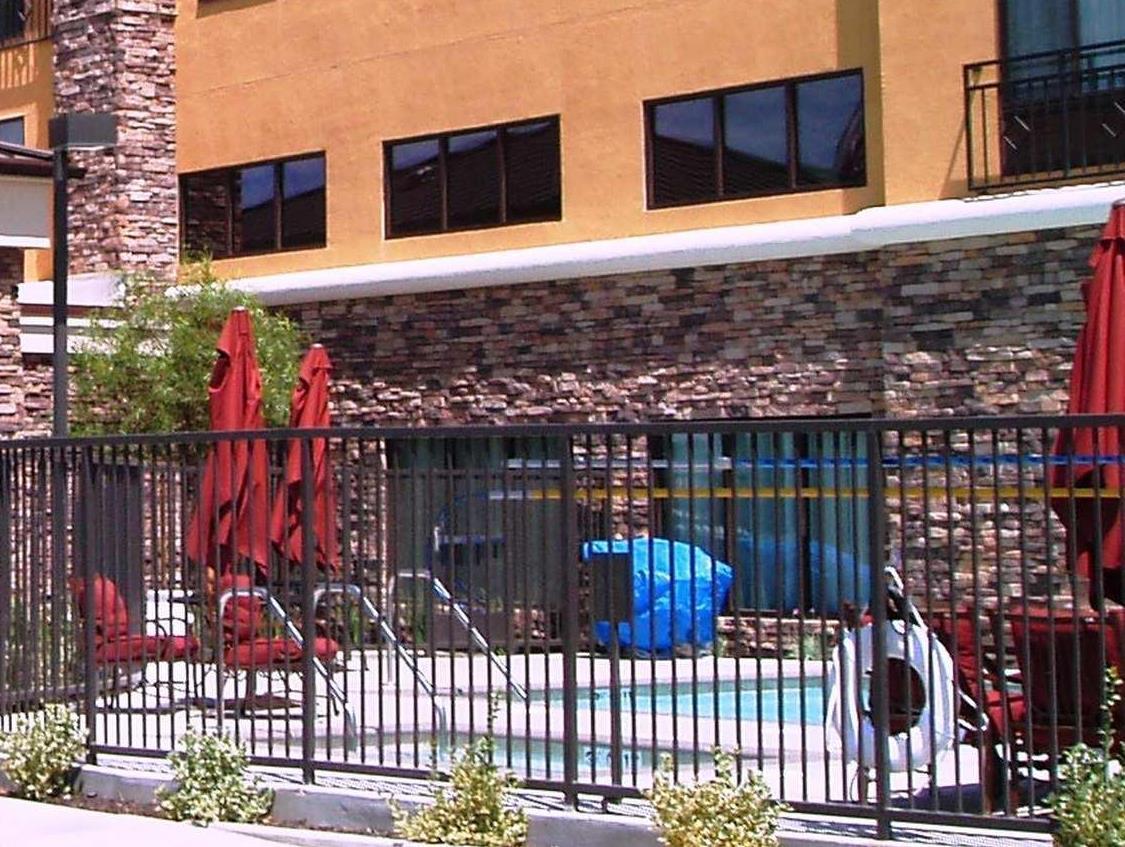 Hampton Inn & Suites Roseville Εξωτερικό φωτογραφία