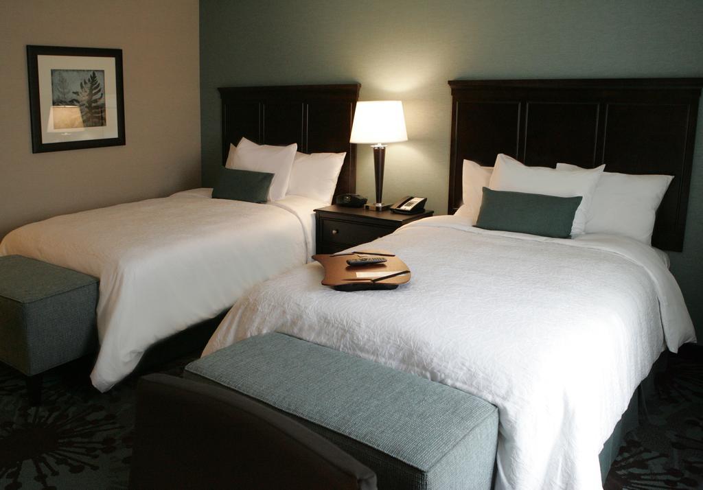 Hampton Inn & Suites Roseville Εξωτερικό φωτογραφία